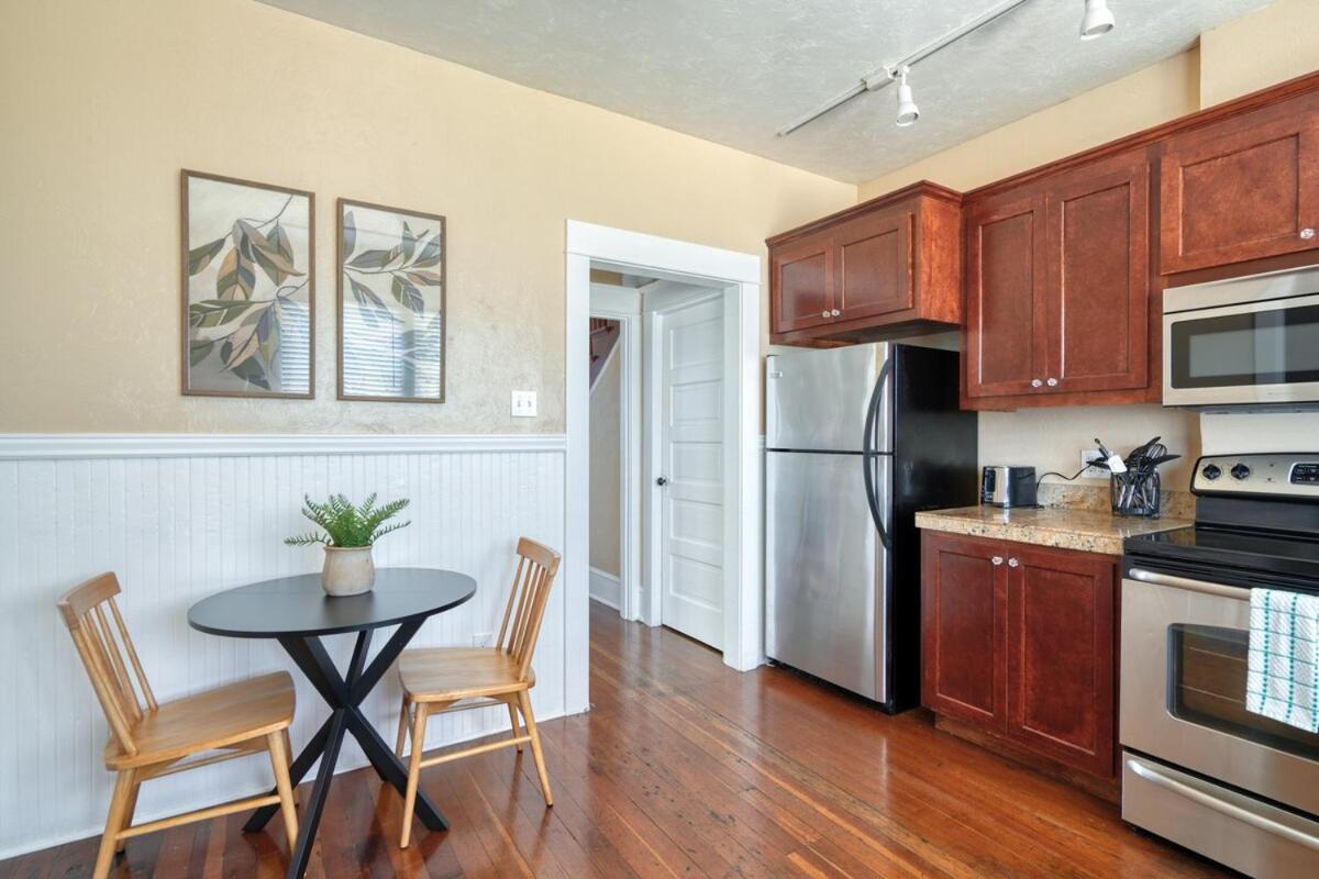 Ne Craftsman - Mississippi Neighborhood - Sleeps 8 Holiday home