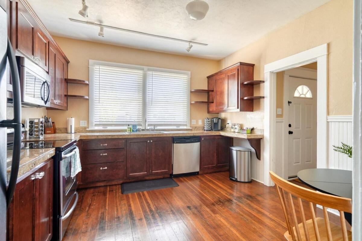 Ne Craftsman - Mississippi Neighborhood - Sleeps 8 Holiday home